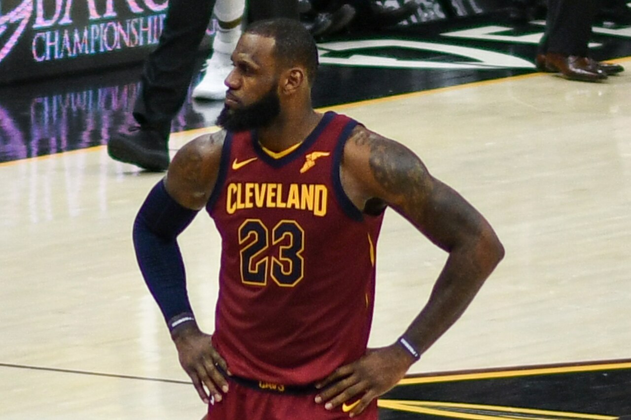 One LeBron photo from Akron has Cleveland believing again